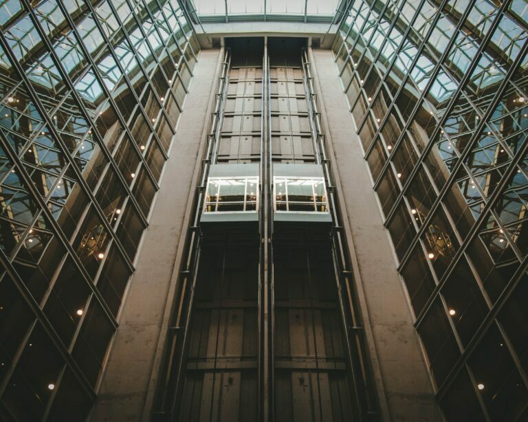 Lee más sobre el artículo EL ASCENSOR, CLAVE EN LA ARQUITECTURA